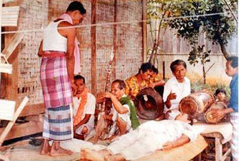 ภาพประกอบการละเล่น